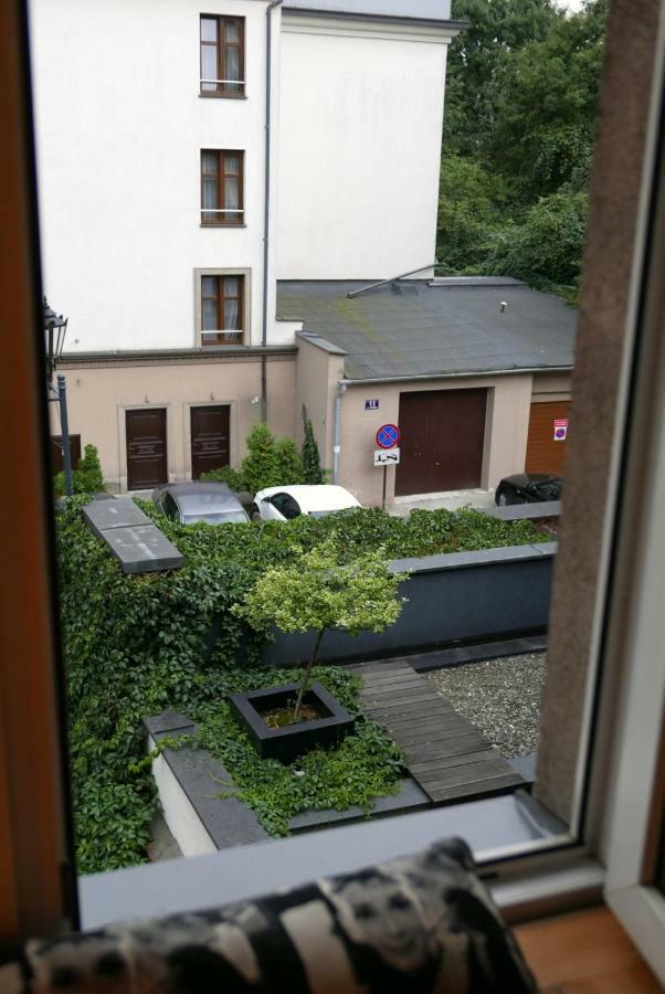 Sunflower Apartment Cracovie Extérieur photo